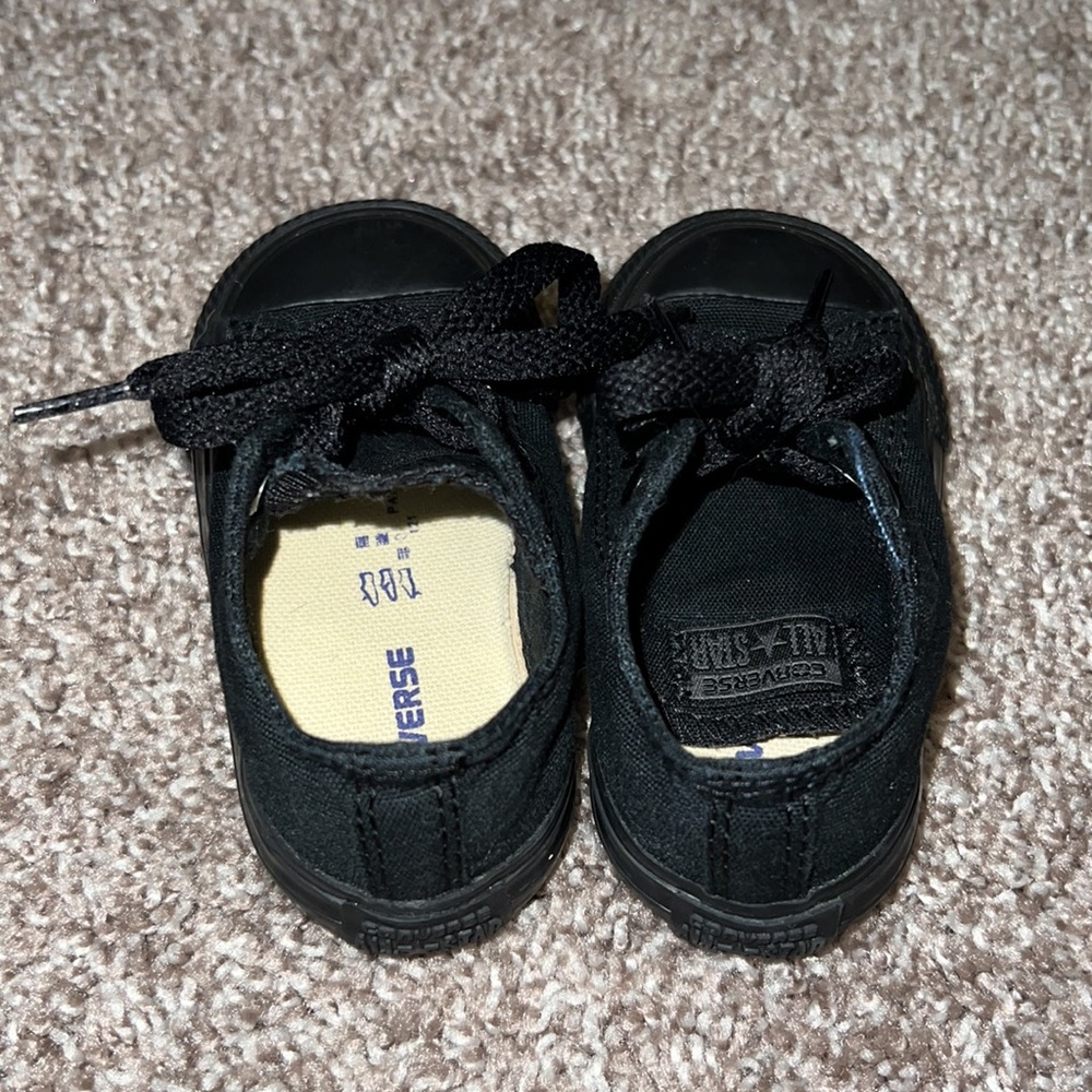 Toddler Converse - Picture 2 of 4